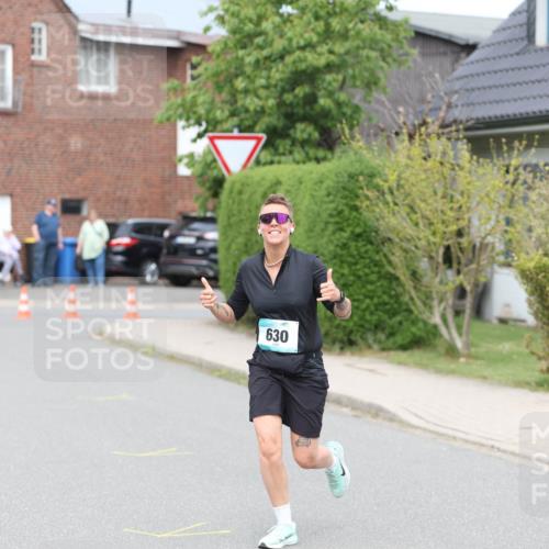 10.05.2026 - 8. Wedeler Halbmarathon Andreas Tolksdorf http://msf.ph/oto/9704556 10.05.2026 10:37:57 Laufen 630 meine-sportfotos.de