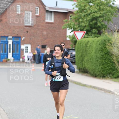 10.05.2026 - 8. Wedeler Halbmarathon Andreas Tolksdorf http://msf.ph/oto/9704617 10.05.2026 10:38:21 Laufen 10, 256 meine-sportfotos.de