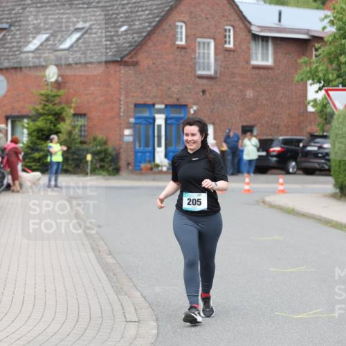 10.05.2026 - 8. Wedeler Halbmarathon Andreas Tolksdorf http://msf.ph/oto/9704722 10.05.2026 10:39:04 Laufen 30, 205 meine-sportfotos.de
