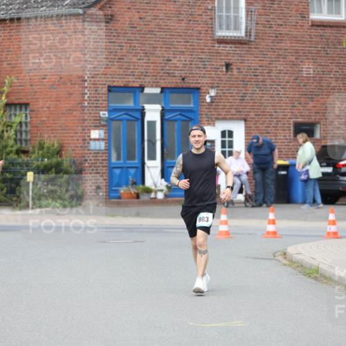 10.05.2026 - 8. Wedeler Halbmarathon Andreas Tolksdorf http://msf.ph/oto/9704780 10.05.2026 10:40:48 Laufen 983 meine-sportfotos.de