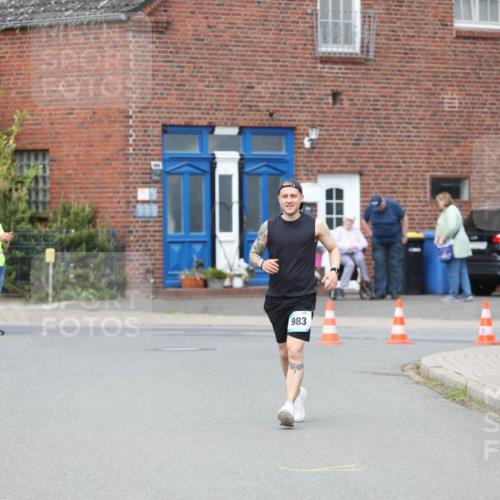 10.05.2026 - 8. Wedeler Halbmarathon Andreas Tolksdorf http://msf.ph/oto/9704782 10.05.2026 10:40:48 Laufen 983 meine-sportfotos.de