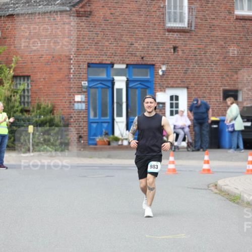10.05.2026 - 8. Wedeler Halbmarathon Andreas Tolksdorf http://msf.ph/oto/9704786 10.05.2026 10:40:48 Laufen 983 meine-sportfotos.de
