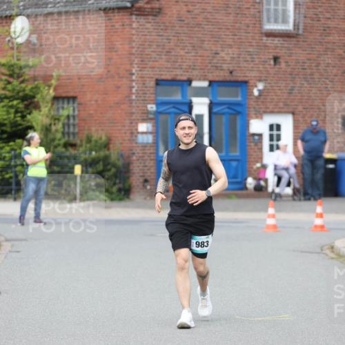 10.05.2026 - 8. Wedeler Halbmarathon Andreas Tolksdorf http://msf.ph/oto/9704799 10.05.2026 10:40:50 Laufen 983 meine-sportfotos.de
