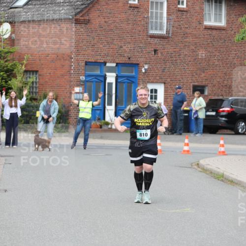 10.05.2026 - 8. Wedeler Halbmarathon Andreas Tolksdorf http://msf.ph/oto/9704896 10.05.2026 10:42:06 Laufen 810 meine-sportfotos.de
