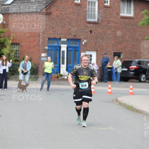 10.05.2026 - 8. Wedeler Halbmarathon Andreas Tolksdorf http://msf.ph/oto/9704904 10.05.2026 10:42:07 Laufen 810 meine-sportfotos.de