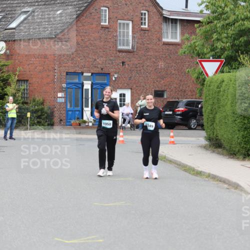 10.05.2026 - 8. Wedeler Halbmarathon Andreas Tolksdorf http://msf.ph/oto/9704995 10.05.2026 10:44:23 Laufen 1049, 1050 meine-sportfotos.de