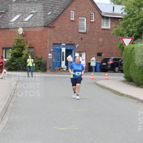 10.05.2026 - 8. Wedeler Halbmarathon Andreas Tolksdorf http://msf.ph/oto/9705125 10.05.2026 10:45:36 Laufen 3, 16 meine-sportfotos.de
