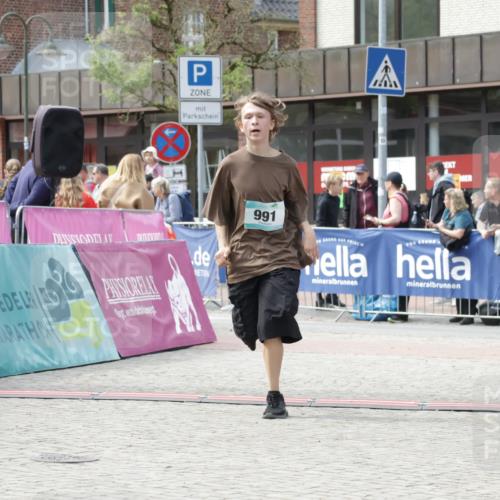10.05.2026 - 8. Wedeler Halbmarathon Yannick Fuchs http://msf.ph/oto/9711594 10.05.2026 11:24:03 Ziel 991, 2165 meine-sportfotos.de