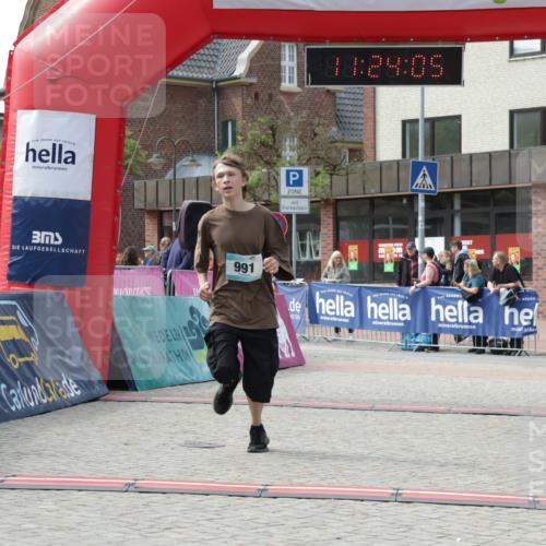 10.05.2026 - 8. Wedeler Halbmarathon Yannick Fuchs http://msf.ph/oto/9711608 10.05.2026 11:24:03 Ziel 991, 2165 meine-sportfotos.de