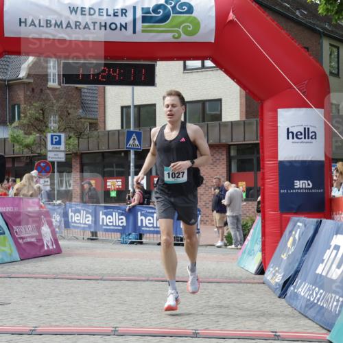 10.05.2026 - 8. Wedeler Halbmarathon Yannick Fuchs http://msf.ph/oto/9711690 10.05.2026 11:24:09 Ziel 991, 1027 meine-sportfotos.de