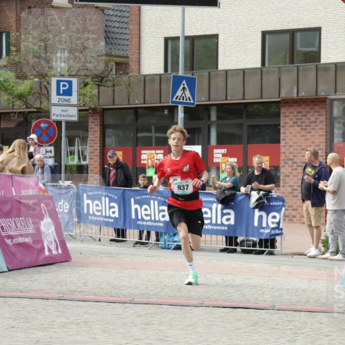 10.05.2026 - 8. Wedeler Halbmarathon Yannick Fuchs http://msf.ph/oto/9711804 10.05.2026 11:24:33 Ziel 937 meine-sportfotos.de