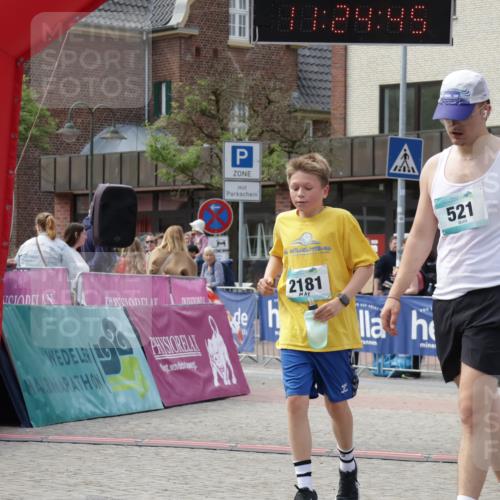 10.05.2026 - 8. Wedeler Halbmarathon Yannick Fuchs http://msf.ph/oto/9711885 10.05.2026 11:24:43 Ziel 99, 521, 808, 2181 meine-sportfotos.de