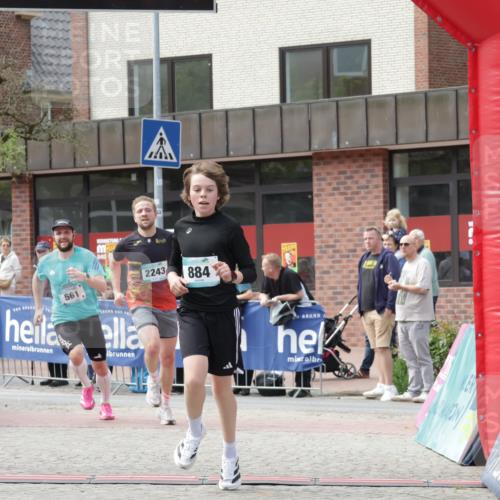 10.05.2026 - 8. Wedeler Halbmarathon Yannick Fuchs http://msf.ph/oto/9712221 10.05.2026 11:25:23 Ziel 561, 838, 884, 2243 meine-sportfotos.de