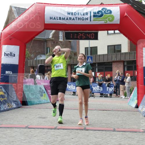 10.05.2026 - 8. Wedeler Halbmarathon Yannick Fuchs http://msf.ph/oto/9712374 10.05.2026 11:25:38 Ziel 518, 801, 2117 meine-sportfotos.de