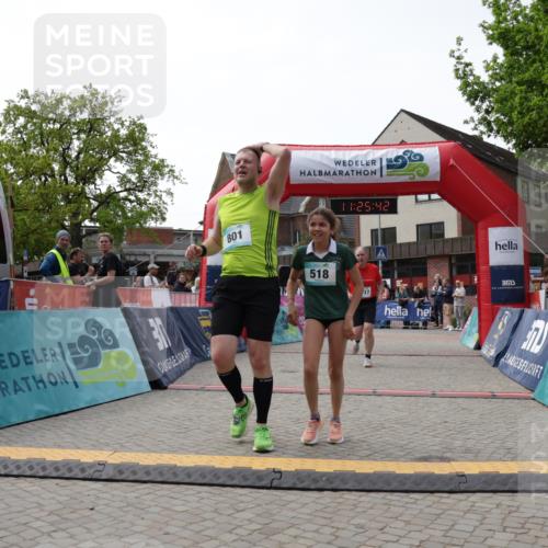 10.05.2026 - 8. Wedeler Halbmarathon Yannick Fuchs http://msf.ph/oto/9712414 10.05.2026 11:25:40 Ziel 518, 801, 2117 meine-sportfotos.de
