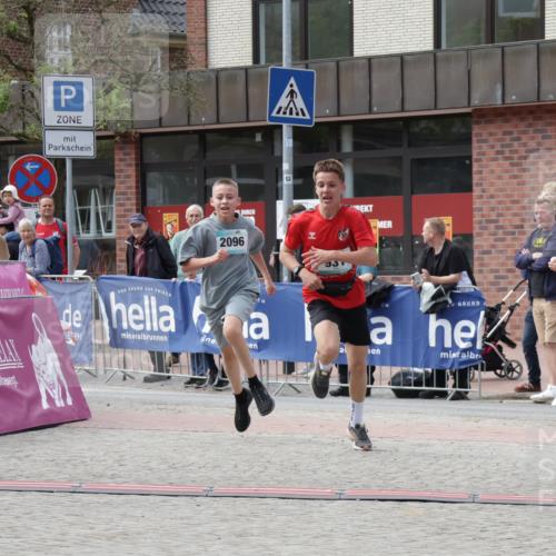 10.05.2026 - 8. Wedeler Halbmarathon Yannick Fuchs http://msf.ph/oto/9712470 10.05.2026 11:26:04 Ziel 931, 2096 meine-sportfotos.de