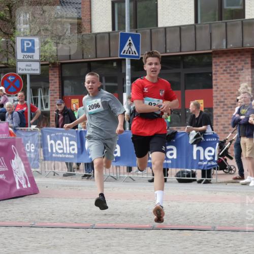10.05.2026 - 8. Wedeler Halbmarathon Yannick Fuchs http://msf.ph/oto/9712483 10.05.2026 11:26:05 Ziel 931, 2096 meine-sportfotos.de