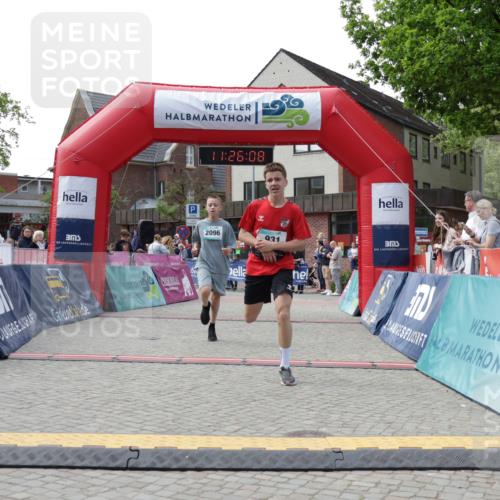 10.05.2026 - 8. Wedeler Halbmarathon Yannick Fuchs http://msf.ph/oto/9712521 10.05.2026 11:26:06 Ziel 931, 2096 meine-sportfotos.de