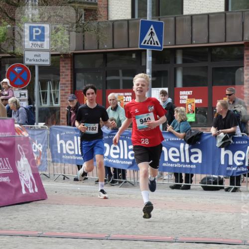 10.05.2026 - 8. Wedeler Halbmarathon Yannick Fuchs http://msf.ph/oto/9712588 10.05.2026 11:26:17 Ziel 940, 2182 meine-sportfotos.de