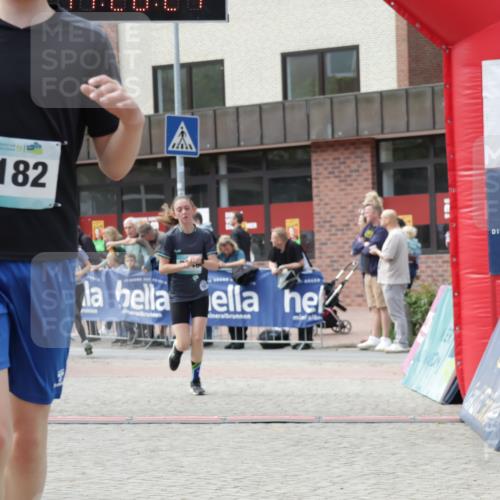 10.05.2026 - 8. Wedeler Halbmarathon Yannick Fuchs http://msf.ph/oto/9712655 10.05.2026 11:26:22 Ziel 699, 940, 2046, 2182 meine-sportfotos.de