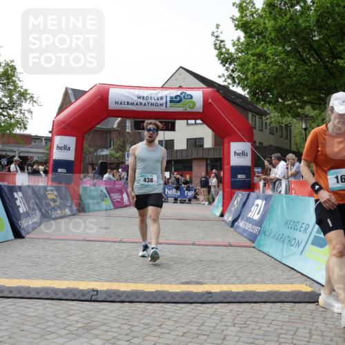 10.05.2026 - 8. Wedeler Halbmarathon Yannick Fuchs http://msf.ph/oto/9712837 10.05.2026 11:26:50 Ziel 167, 438, 989 meine-sportfotos.de