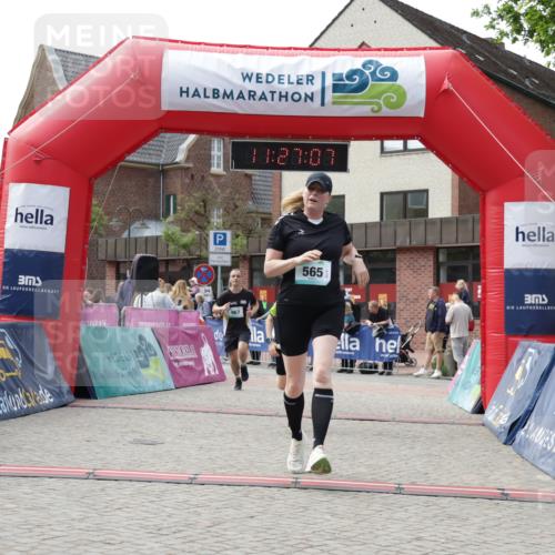 10.05.2026 - 8. Wedeler Halbmarathon Yannick Fuchs http://msf.ph/oto/9712893 10.05.2026 11:27:05 Ziel 60, 565, 967 meine-sportfotos.de