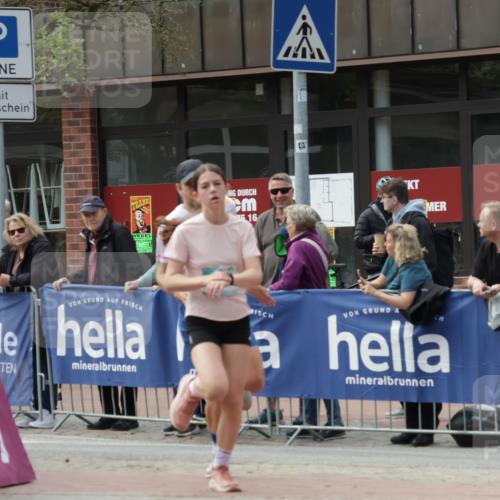 10.05.2026 - 8. Wedeler Halbmarathon Yannick Fuchs http://msf.ph/oto/9712936 10.05.2026 11:27:16 Ziel 230, 2139 meine-sportfotos.de