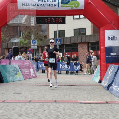 10.05.2026 - 8. Wedeler Halbmarathon Yannick Fuchs http://msf.ph/oto/9713021 10.05.2026 11:27:24 Ziel 230, 735, 2139, 2151, 2224 meine-sportfotos.de