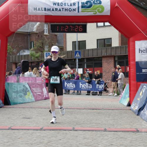 10.05.2026 - 8. Wedeler Halbmarathon Yannick Fuchs http://msf.ph/oto/9713034 10.05.2026 11:27:25 Ziel 735, 2151, 2224 meine-sportfotos.de