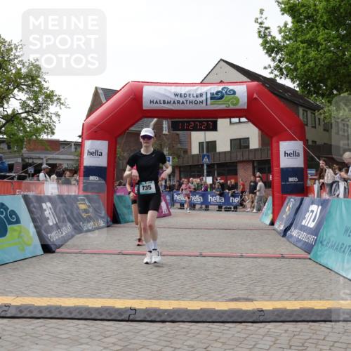10.05.2026 - 8. Wedeler Halbmarathon Yannick Fuchs http://msf.ph/oto/9713038 10.05.2026 11:27:25 Ziel 735, 2151, 2224 meine-sportfotos.de