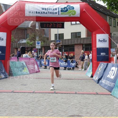 10.05.2026 - 8. Wedeler Halbmarathon Yannick Fuchs http://msf.ph/oto/9713067 10.05.2026 11:27:28 Ziel 735, 2151, 2224 meine-sportfotos.de