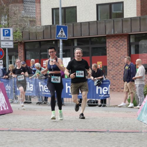 10.05.2026 - 8. Wedeler Halbmarathon Yannick Fuchs http://msf.ph/oto/9713098 10.05.2026 11:27:48 Ziel 875, 2106, 2210, 2240 meine-sportfotos.de