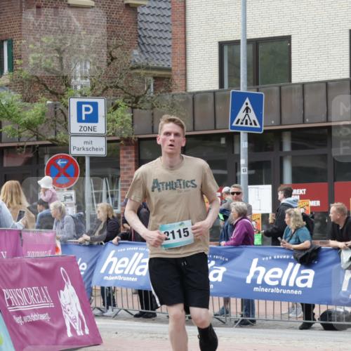 10.05.2026 - 8. Wedeler Halbmarathon Yannick Fuchs http://msf.ph/oto/9713559 10.05.2026 11:28:41 Ziel 169, 857, 926, 2115 meine-sportfotos.de