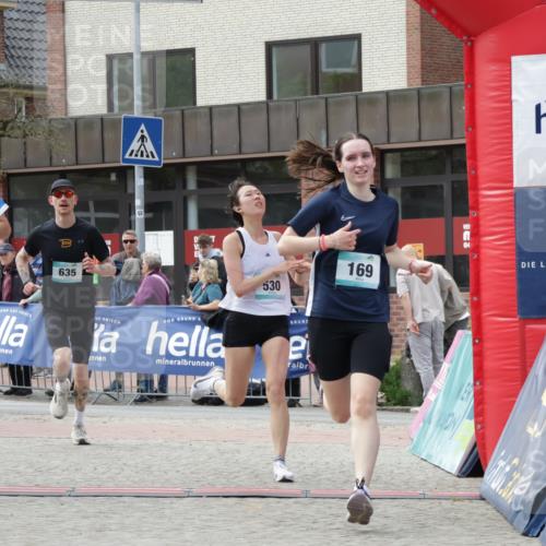 10.05.2026 - 8. Wedeler Halbmarathon Yannick Fuchs http://msf.ph/oto/9713604 10.05.2026 11:28:45 Ziel 169, 530, 635, 857, 926, 2115, 2232 meine-sportfotos.de