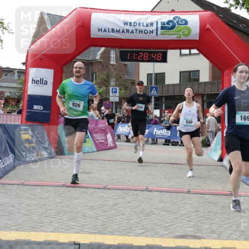 10.05.2026 - 8. Wedeler Halbmarathon Yannick Fuchs http://msf.ph/oto/9713621 10.05.2026 11:28:47 Ziel 28, 169, 530, 635, 926, 2115, 2183, 2229, 2232 meine-sportfotos.de