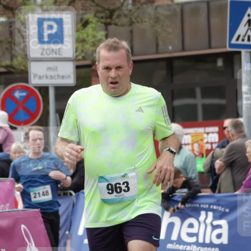 10.05.2026 - 8. Wedeler Halbmarathon Yannick Fuchs http://msf.ph/oto/9713737 10.05.2026 11:28:57 Ziel 28, 963, 2148, 2209 meine-sportfotos.de