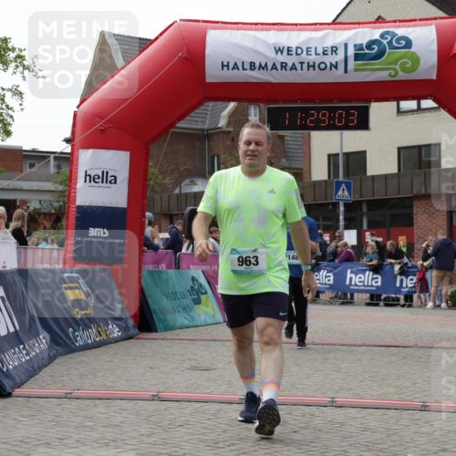 10.05.2026 - 8. Wedeler Halbmarathon Yannick Fuchs http://msf.ph/oto/9713756 10.05.2026 11:29:01 Ziel 963, 2148 meine-sportfotos.de
