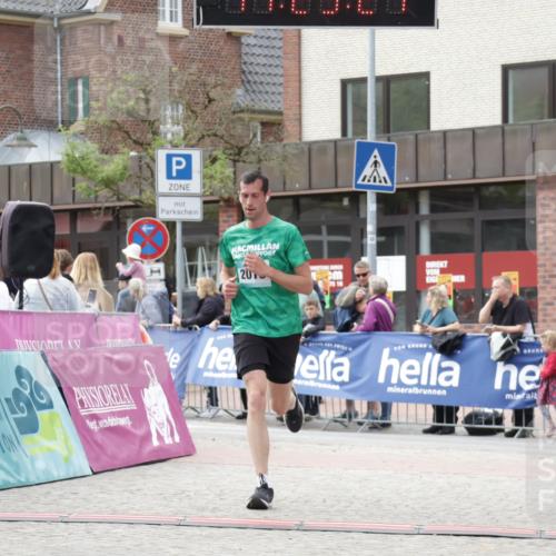 10.05.2026 - 8. Wedeler Halbmarathon Yannick Fuchs http://msf.ph/oto/9713859 10.05.2026 11:29:19 Ziel 1011, 2019 meine-sportfotos.de
