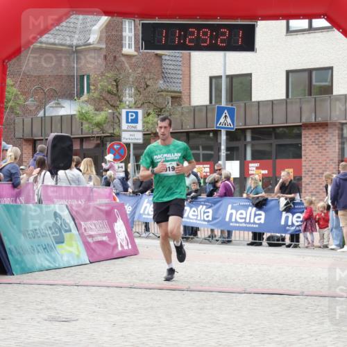10.05.2026 - 8. Wedeler Halbmarathon Yannick Fuchs http://msf.ph/oto/9713863 10.05.2026 11:29:19 Ziel 1011, 2019 meine-sportfotos.de