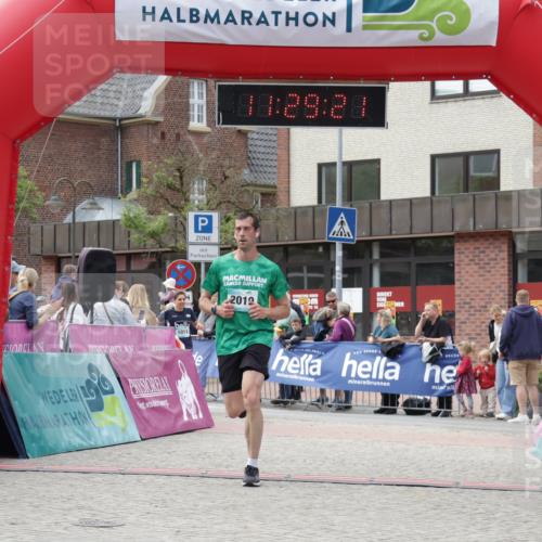 10.05.2026 - 8. Wedeler Halbmarathon Yannick Fuchs http://msf.ph/oto/9713869 10.05.2026 11:29:19 Ziel 1011, 2019 meine-sportfotos.de