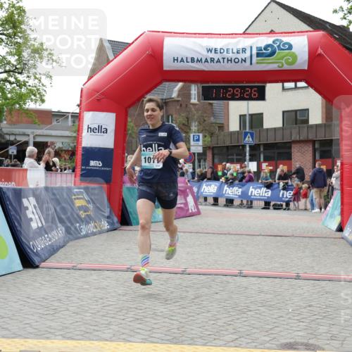 10.05.2026 - 8. Wedeler Halbmarathon Yannick Fuchs http://msf.ph/oto/9713924 10.05.2026 11:29:24 Ziel 1011, 2019 meine-sportfotos.de