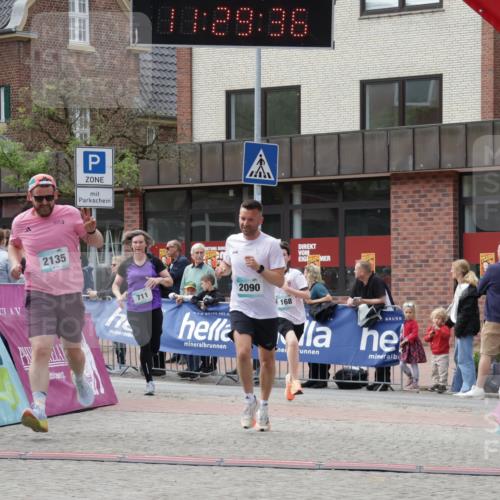 10.05.2026 - 8. Wedeler Halbmarathon Yannick Fuchs http://msf.ph/oto/9713949 10.05.2026 11:29:34 Ziel 168, 711, 2090, 2135 meine-sportfotos.de