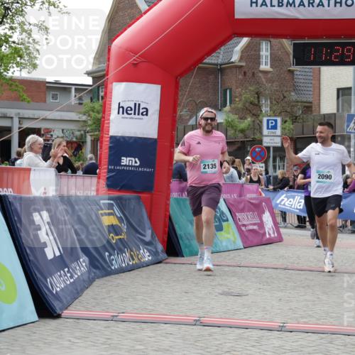 10.05.2026 - 8. Wedeler Halbmarathon Yannick Fuchs http://msf.ph/oto/9713963 10.05.2026 11:29:35 Ziel 168, 711, 1018, 2090, 2135 meine-sportfotos.de