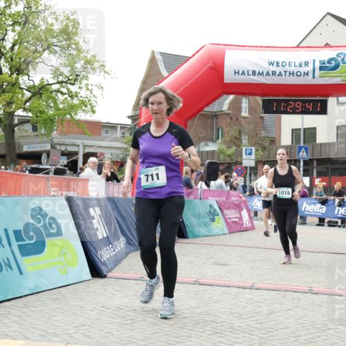 10.05.2026 - 8. Wedeler Halbmarathon Yannick Fuchs http://msf.ph/oto/9714027 10.05.2026 11:29:40 Ziel 131, 168, 711, 1018, 2090, 2135, 2192 meine-sportfotos.de