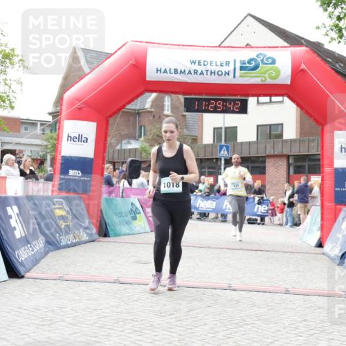 10.05.2026 - 8. Wedeler Halbmarathon Yannick Fuchs http://msf.ph/oto/9714041 10.05.2026 11:29:41 Ziel 131, 168, 711, 1018, 2090, 2135, 2192 meine-sportfotos.de