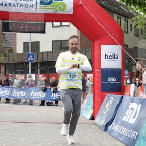10.05.2026 - 8. Wedeler Halbmarathon Yannick Fuchs http://msf.ph/oto/9714055 10.05.2026 11:29:42 Ziel 131, 168, 711, 1018, 2192 meine-sportfotos.de
