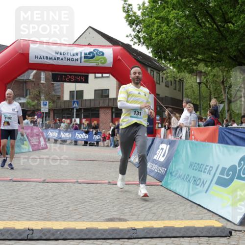 10.05.2026 - 8. Wedeler Halbmarathon Yannick Fuchs http://msf.ph/oto/9714063 10.05.2026 11:29:43 Ziel 131, 711, 1018, 2192, 2215 meine-sportfotos.de