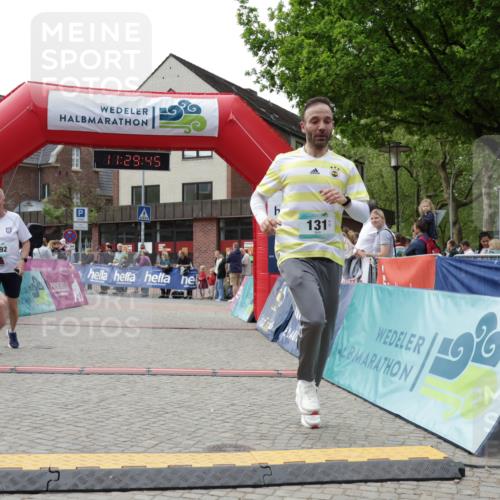 10.05.2026 - 8. Wedeler Halbmarathon Yannick Fuchs http://msf.ph/oto/9714069 10.05.2026 11:29:43 Ziel 131, 711, 1018, 2192, 2215 meine-sportfotos.de