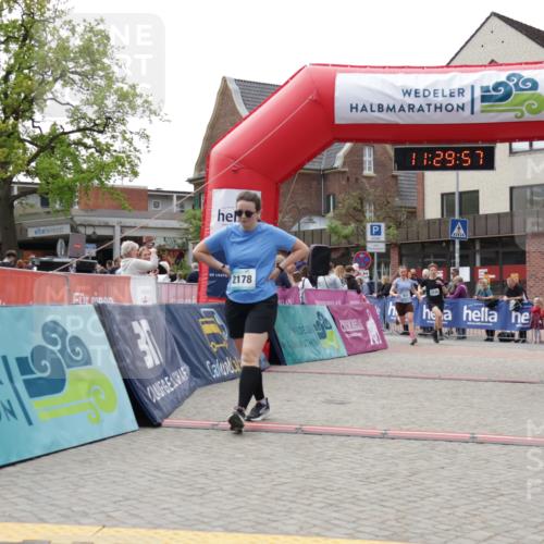 10.05.2026 - 8. Wedeler Halbmarathon Yannick Fuchs http://msf.ph/oto/9714194 10.05.2026 11:29:56 Ziel 502, 620, 815, 2140, 2178 meine-sportfotos.de