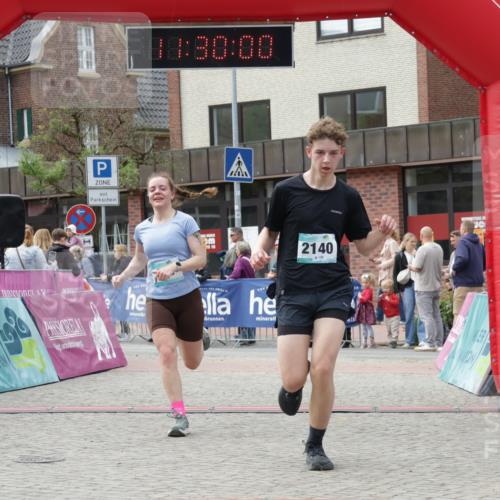 10.05.2026 - 8. Wedeler Halbmarathon Yannick Fuchs http://msf.ph/oto/9714221 10.05.2026 11:29:58 Ziel 536, 620, 815, 2140, 2178 meine-sportfotos.de